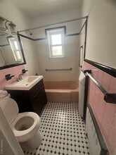 316 N Corona Ave in Valley Stream, NY - Building Photo - Building Photo