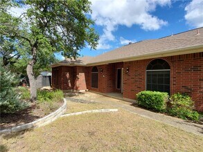 10400 W Cave Loop in Dripping Springs, TX - Building Photo - Building Photo