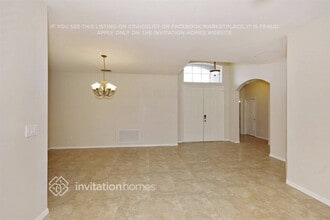 569 Azalea Bloom Dr in Apopka, FL - Foto de edificio - Building Photo