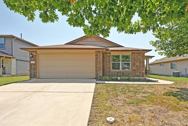 411 Langely in Kyle, TX - Building Photo - Building Photo