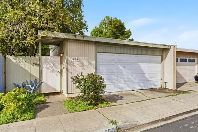 1855 Forest Ct in Milpitas, CA - Building Photo - Building Photo