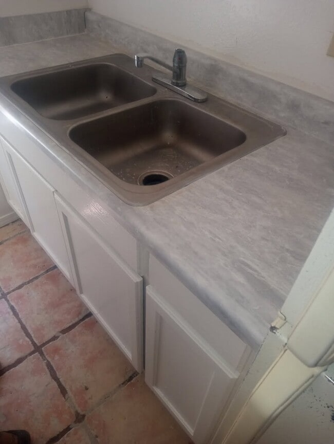 2217 Dunkee Way, Unit # 1 in Las Vegas, NV - Building Photo - Building Photo