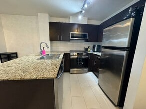 11667 Haney Byp in Maple Ridge, BC - Building Photo - Building Photo