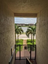 6051 SW 41st St in Davie, FL - Foto de edificio - Building Photo