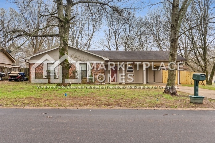 5231 Haynes Dr in Horn Lake, MS - Building Photo