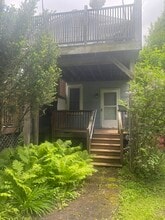 42 Chappell St, Unit Lower in Brockport, NY - Foto de edificio - Building Photo