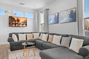 3757 E Van Buren St in Phoenix, AZ - Building Photo