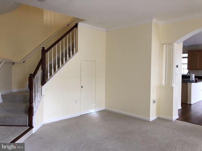 5074 Donovan Dr in Alexandria, VA - Building Photo - Building Photo