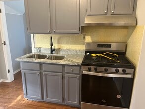 305 N View St in Aurora, IL - Building Photo - Building Photo