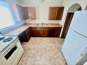 6501 Uebelhack Rd in Mount Vernon, IN - Building Photo - Building Photo