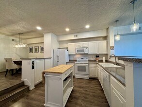 1632 Egret Way in Louisville, CO - Building Photo - Building Photo