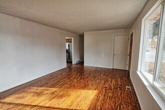 15933 E Linvale Ave in Aurora, CO - Building Photo - Building Photo