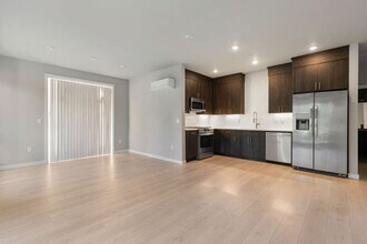 7979 N Jersey St in Portland, OR - Building Photo - Building Photo