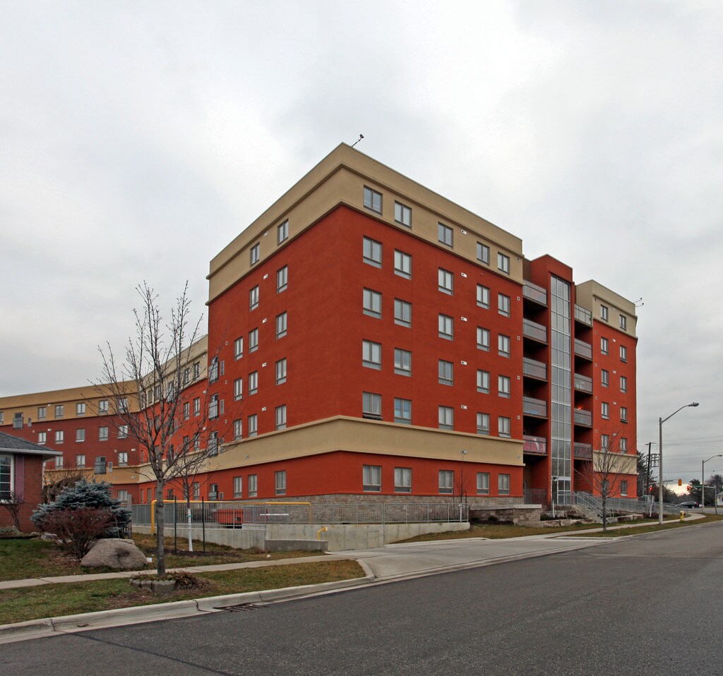 17 Hundred Simcoe North Apartments Oshawa, ON Apartments For Rent