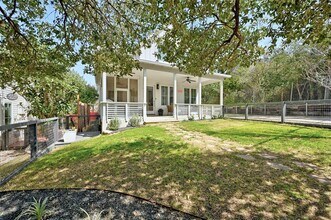 708 Cardinal Ln in Austin, TX - Building Photo - Building Photo