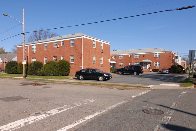 201 Crosby Ave in Paterson, NJ - Building Photo - Building Photo