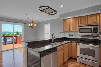 9 Lenox Ct in Mechanicsburg, PA - Building Photo - Building Photo