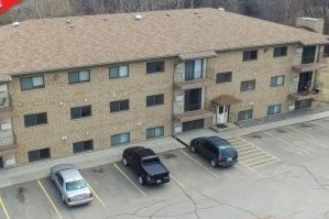 Willow Hollow I in Minot, ND - Building Photo