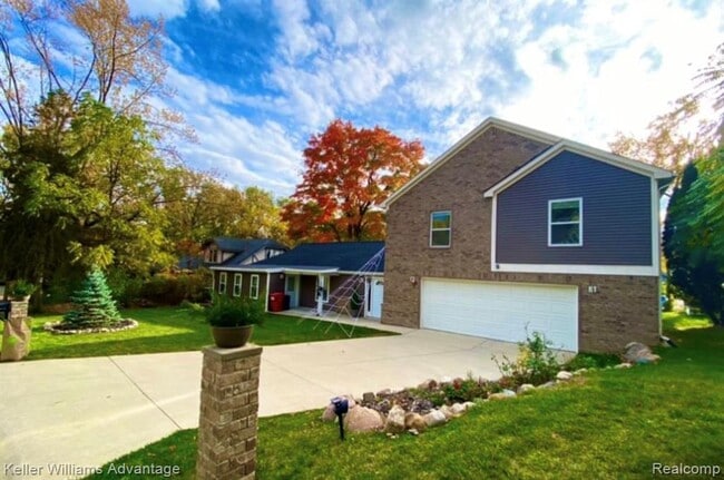 property at 4066 Fieldview Ave