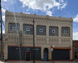 22-26 N Pulaski Rd in Chicago, IL - Building Photo