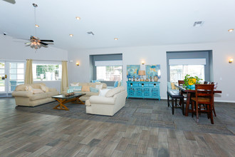 Cabana Club Apartments in Las Vegas, NV - Building Photo - Interior Photo