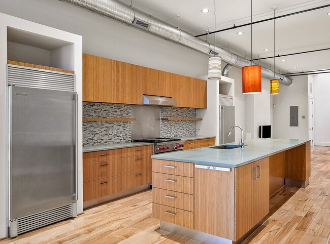 property at 105 E Broad St