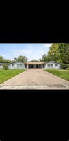 325 N Lochview Terrace in Crystal River, FL - Building Photo