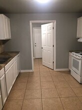 1123 W Maple Ave in Enid, OK - Building Photo - Building Photo