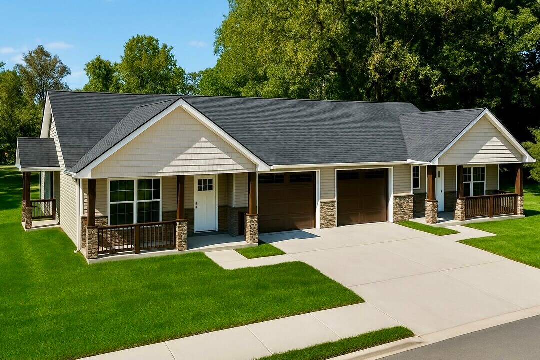 5744 Misty Hill Ln in Evansville, IN - Building Photo