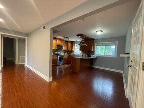 6834 W Lode Dr in Worth, IL - Building Photo - Building Photo