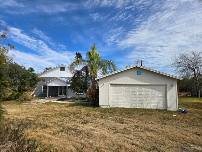 19 Landrum Park Rd in San Benito, TX - Building Photo - Building Photo