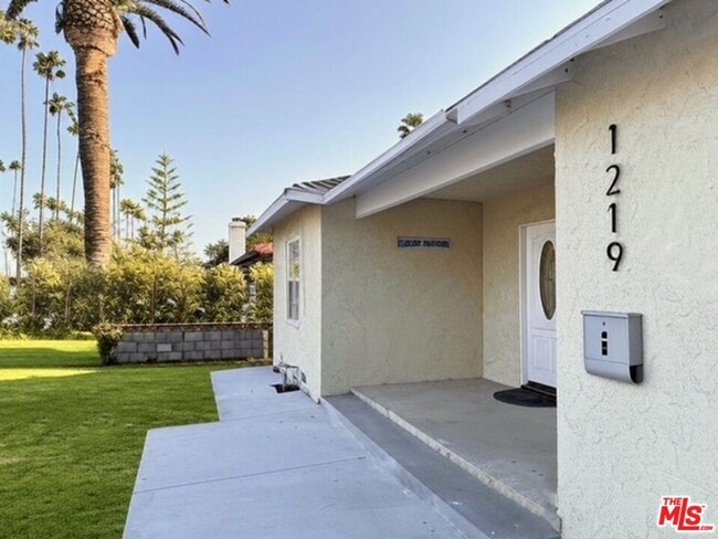 property at 1219 N Azusa Ave