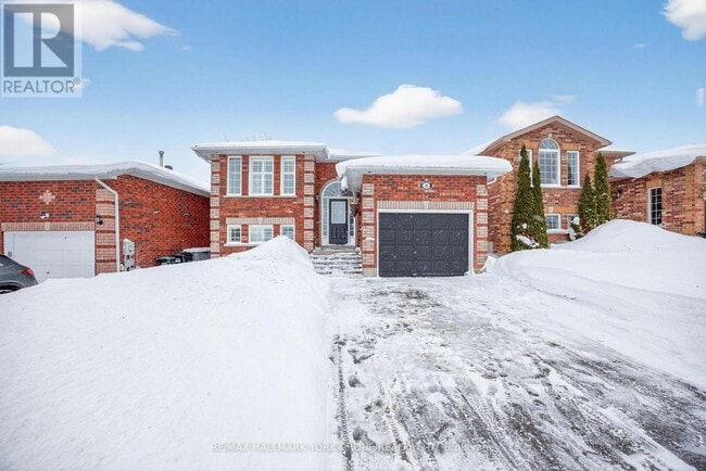 25 Forest Dale Dr in Barrie, ON - Building Photo - Building Photo