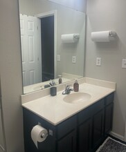 5235 Grays Ridge Dr in Charlotte, NC - Foto de edificio - Building Photo