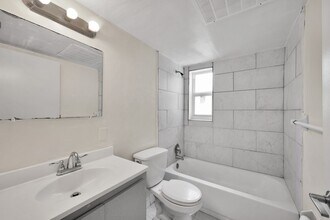 2241 NW 59th Terrace in Lauderhill, FL - Foto de edificio - Building Photo