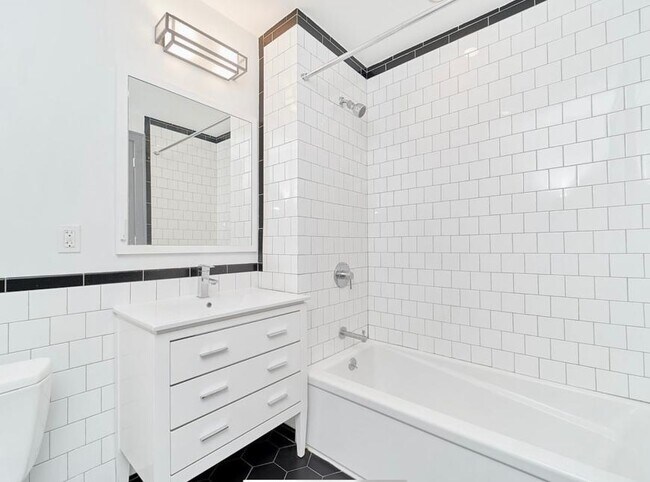 340 E 117th St in New York, NY - Building Photo - Building Photo