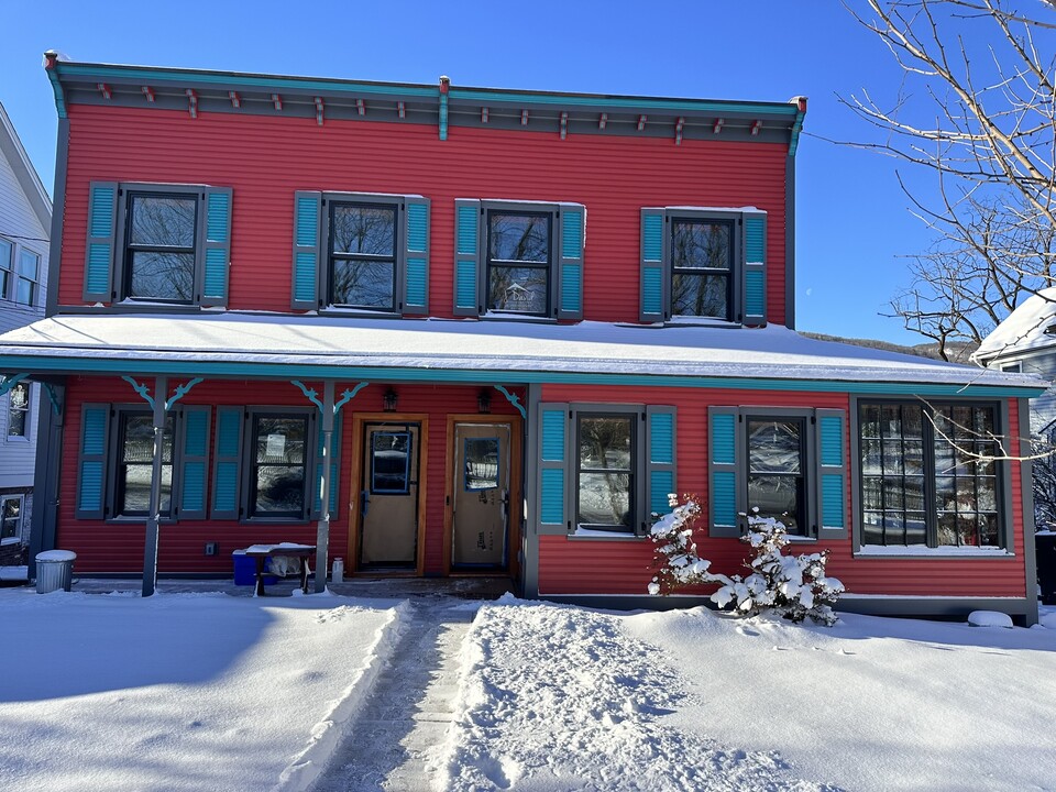 21 High St in Cold Spring, NY - Foto de edificio