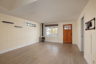 440 NW Riverfront St in Bend, OR - Building Photo - Building Photo