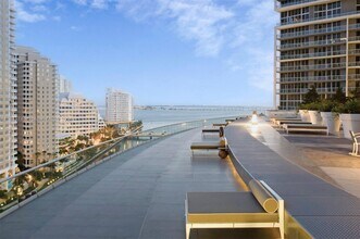 475 Brickell Ave, Unit 2912 in Miami, FL - Building Photo - Building Photo