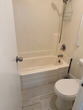 5460 White Oak Ave, Unit A113 in Los Angeles, CA - Building Photo - Building Photo