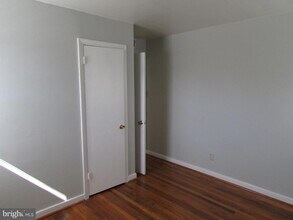 2227 Capri Ct in Falls Church, VA - Building Photo - Building Photo