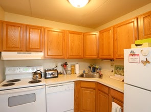Newtown Towers Apartments in Newtown Square, PA - Foto de edificio - Interior Photo