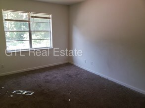 364 N 19th St-Unit -Apt E in Griffin, GA - Building Photo - Building Photo