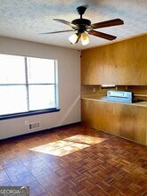 1032 Genny Ln in Riverdale, GA - Foto de edificio - Building Photo