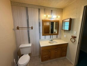 105 W Stegall Dr in Robinson, TX - Building Photo - Building Photo