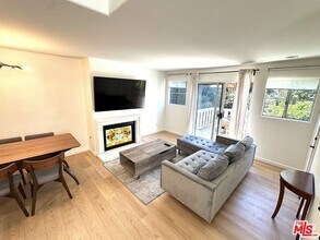 2224 Duane St in Los Angeles, CA - Building Photo - Building Photo