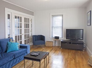 11 S Kilby St in Gloucester, MA - Foto de edificio - Building Photo