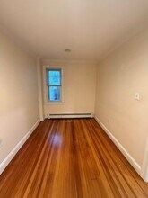 206 Princeton St in Boston, MA - Foto de edificio - Building Photo