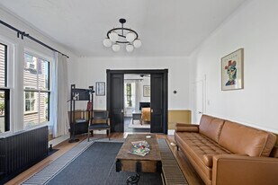 4413 Albany Post Rd, Unit 2 in Hyde Park, NY - Building Photo