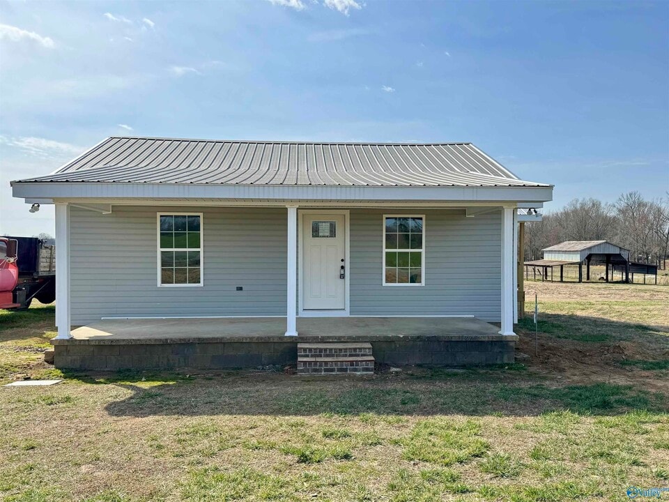 14316 Grubbs Rd in Athens, AL - Building Photo